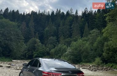 Седан Toyota Avalon 2013 в Одесі