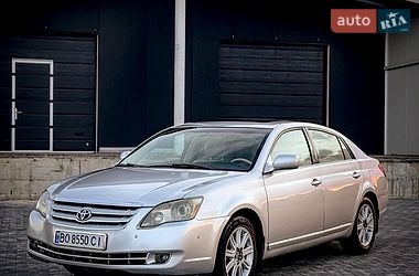 Седан Toyota Avalon 2006 в Калуше