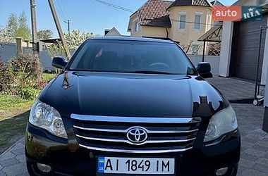 Седан Toyota Avalon 2006 в Барышевке