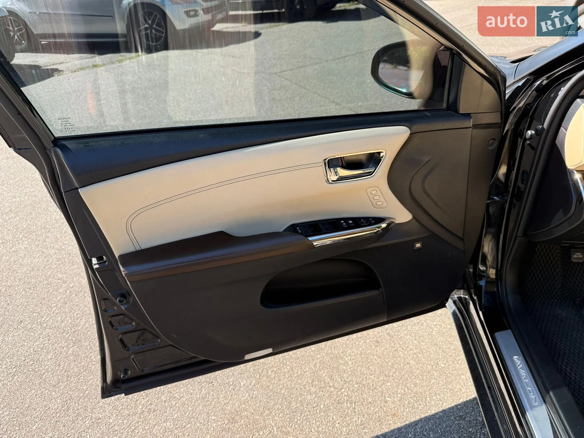 2016 Toyota Avalon - мініатюра 17