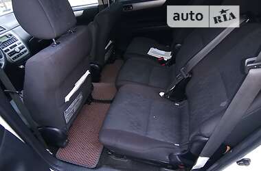 Мінівен Toyota Avensis Verso 2006 в 