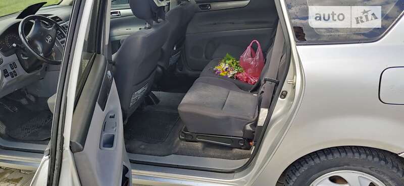 Минивэн Toyota Avensis Verso 2001 в Яворове