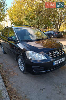 Минивэн Toyota Avensis Verso 2004 в Бердичеве