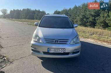 Мінівен Toyota Avensis Verso 2005 в Кременчуці