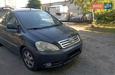 Минивэн Toyota Avensis Verso 2001 в Полтаве