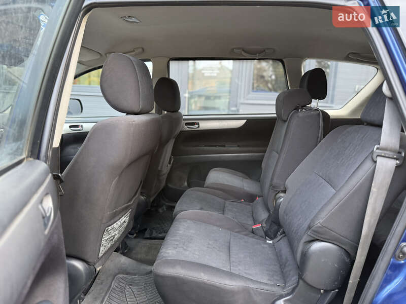 Минивэн Toyota Avensis Verso 2005 в Черновцах