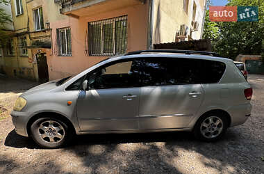 Минивэн Toyota Avensis Verso 2003 в Одессе