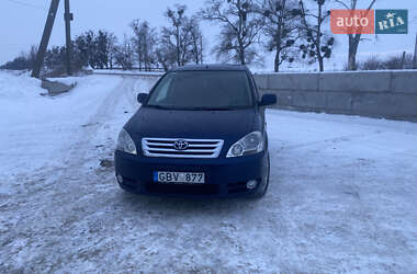 Мінівен Toyota Avensis Verso 2004 в Олександрівці (Краматорського району)
