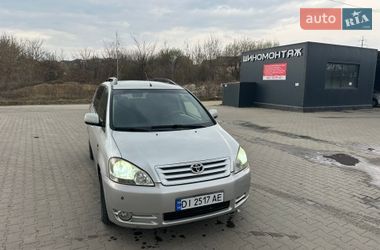 Минивэн Toyota Avensis Verso 2001 в Львове