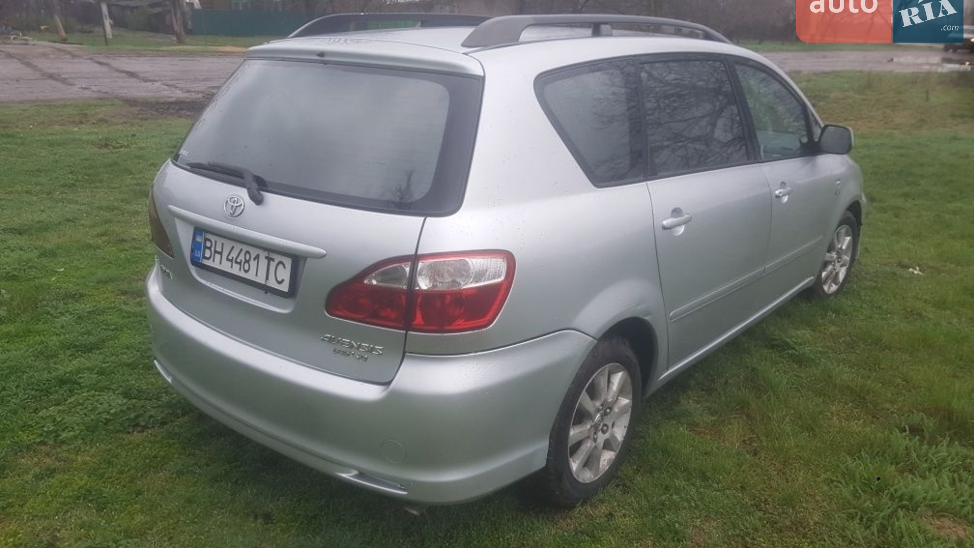 Toyota Avensis Verso 2004