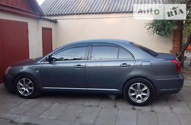 Седан Toyota Avensis 2003 в Ананьеве