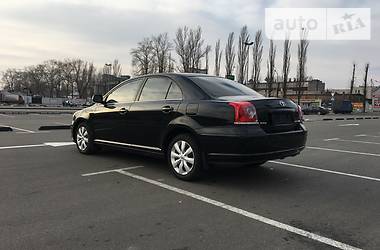 Седан Toyota Avensis 2009 в Киеве