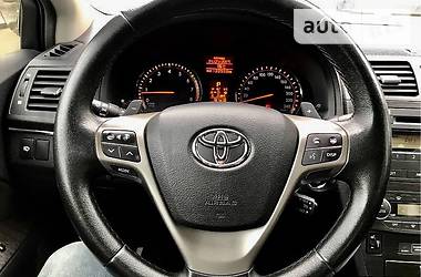 Седан Toyota Avensis 2008 в Луцке