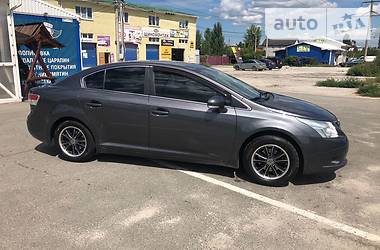 Седан Toyota Avensis 2010 в Києві