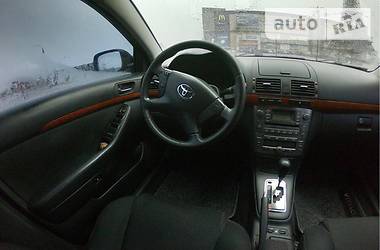 Седан Toyota Avensis 2006 в Харькове