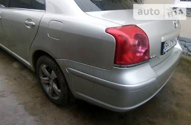 Седан Toyota Avensis 2003 в Южном