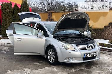 Универсал Toyota Avensis 2011 в Тернополе