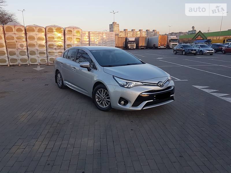 Toyota avensis 2017