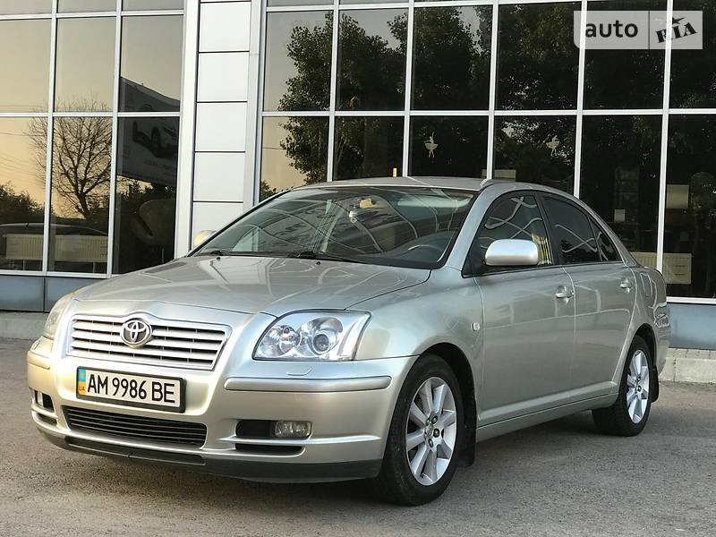 Седан Toyota Avensis 2003 в Бердичеві