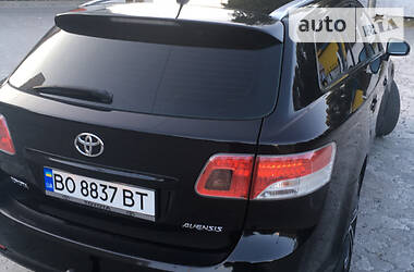 Универсал Toyota Avensis 2009 в Тернополе