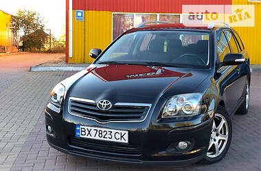 Універсал Toyota Avensis 2006 в Хмельницькому