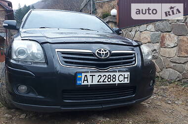 Седан Toyota Avensis 2007 в Яремче