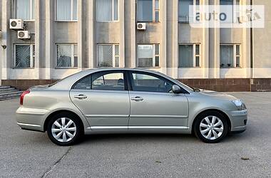 Седан Toyota Avensis 2007 в Никополе