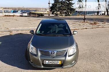 Седан Toyota Avensis 2009 в Днепре