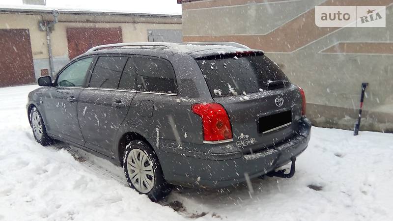 Универсал Toyota Avensis 2006 в Тернополе