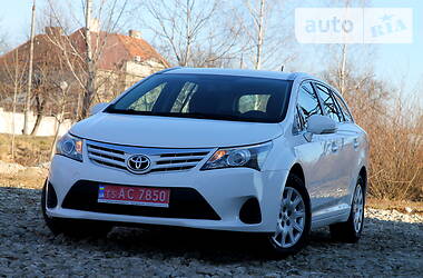 Универсал Toyota Avensis 2013 в Трускавце