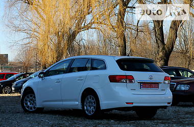 Универсал Toyota Avensis 2013 в Трускавце