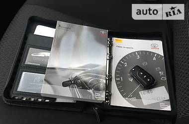Седан Toyota Avensis 2013 в 