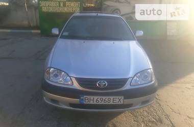 Седан Toyota Avensis 2001 в 