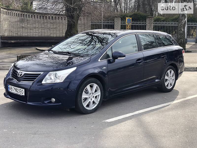 Універсал Toyota Avensis 2010 в Вінниці