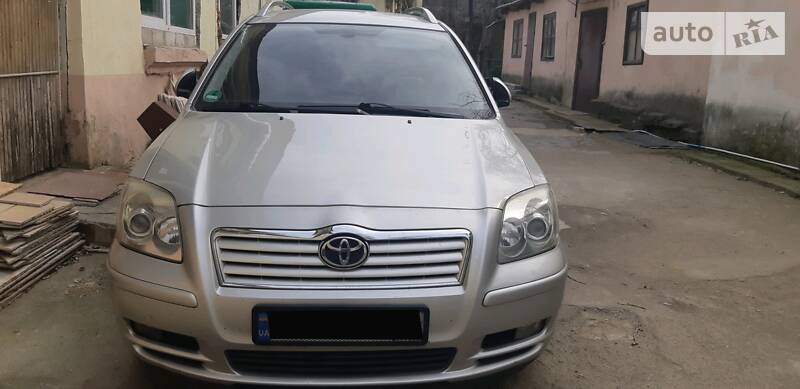 Універсал Toyota Avensis 2005 в 