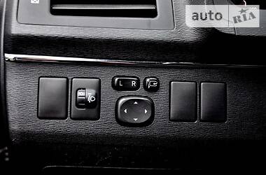 Седан Toyota Avensis 2012 в 