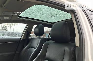 Універсал Toyota Avensis 2012 в 