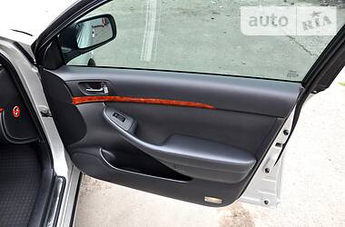 Седан Toyota Avensis 2006 в 