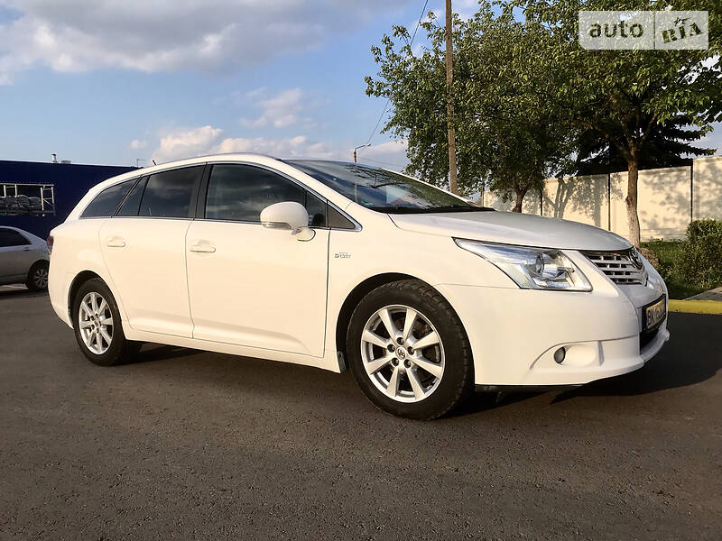 Універсал Toyota Avensis 2011 в Дубні фото 9 Універсал Toyota Avensis 2011 в Дубні