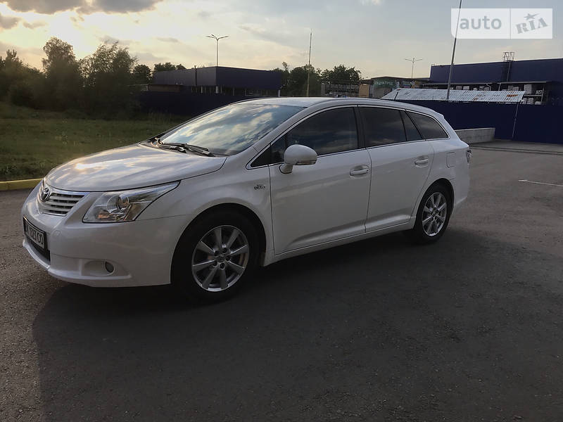 Універсал Toyota Avensis 2011 в Дубні фото 12 Універсал Toyota Avensis 2011 в Дубні