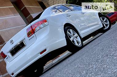 Седан Toyota Avensis 2012 в Одессе