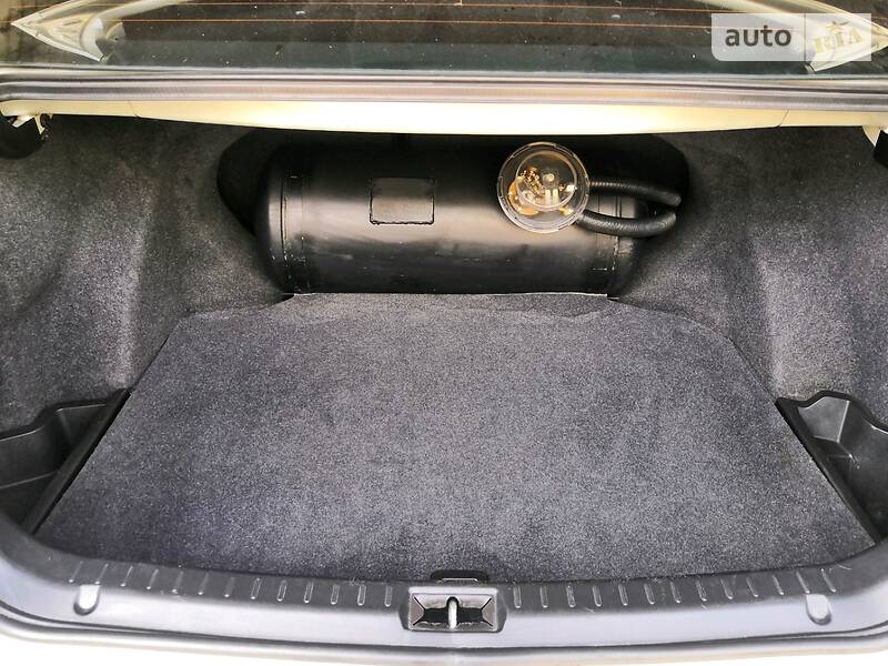 Седан Toyota Avensis 2008 в Борисполі