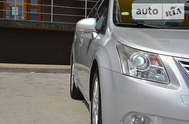 Седан Toyota Avensis 2009 в 