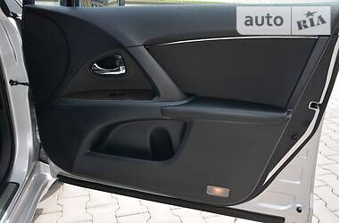 Седан Toyota Avensis 2009 в 