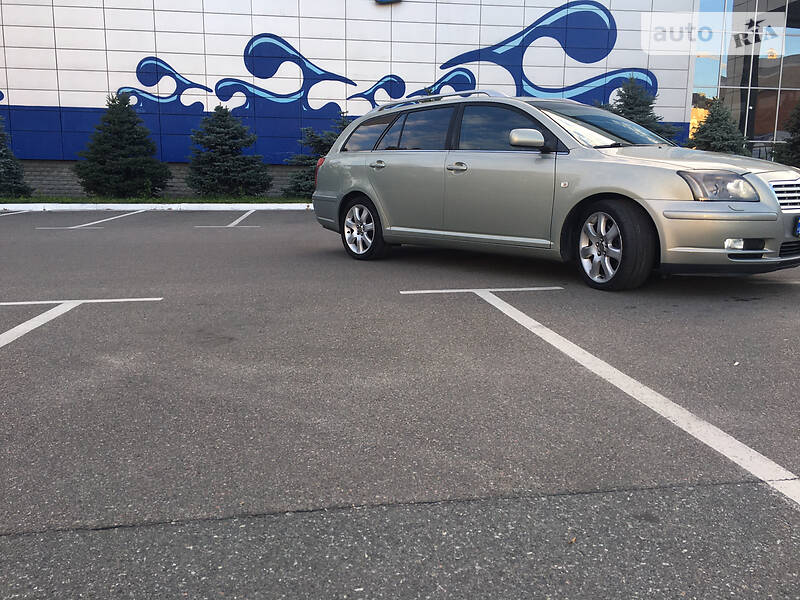 Універсал Toyota Avensis 2005 в Броварах