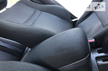 Універсал Toyota Avensis 2006 в 