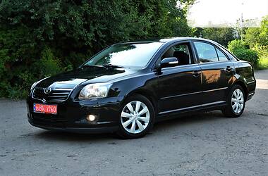 Седан Toyota Avensis 2007 в Ровно