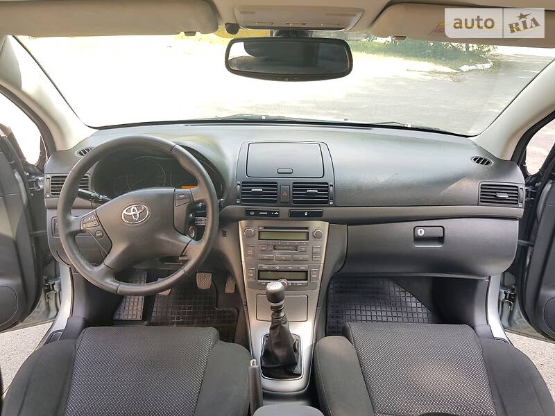 Універсал Toyota Avensis 2009 в Дунаївцях