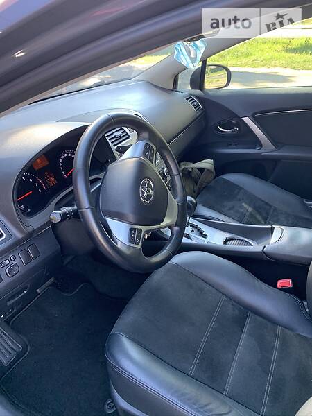 Седан Toyota Avensis 2012 в Києві