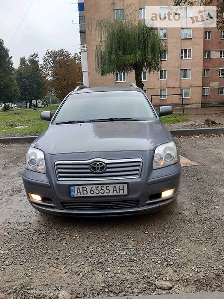 Универсал Toyota Avensis 2003 в Одессе